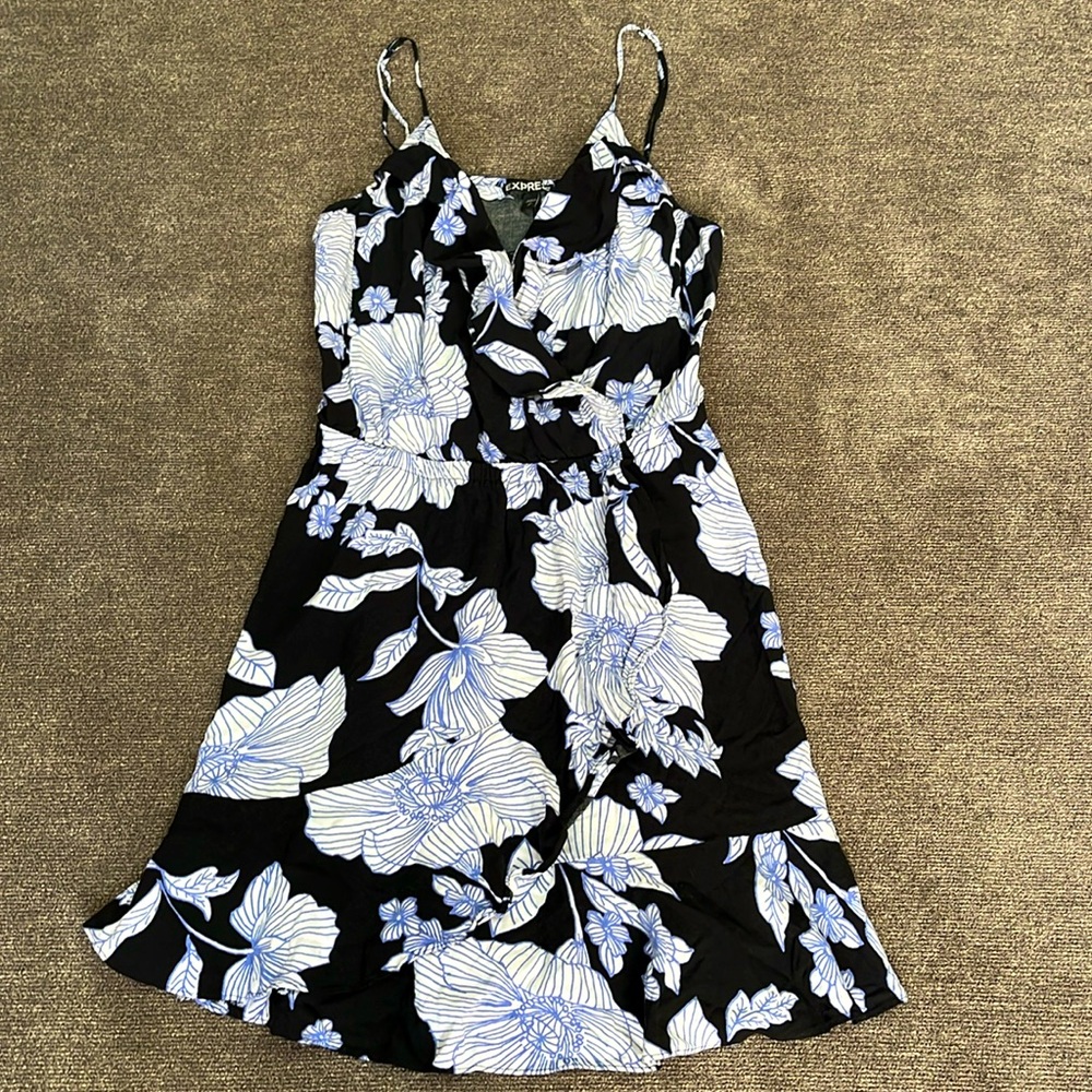 Express Floral Sundress Size Small